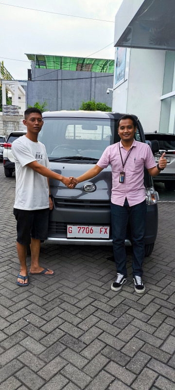 foto Sales daihatsu tegal 